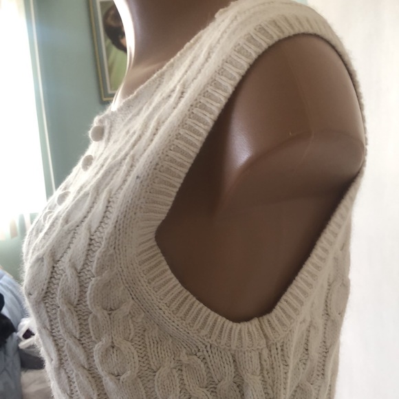 GEOGE ME by Mark Eisen cable Knitted women’s Sweater Vest size 12/14”. ( XL”) - Picture 5 of 13